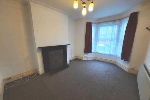 2 bedroom terraced house for sale, Federation Road, London SE2