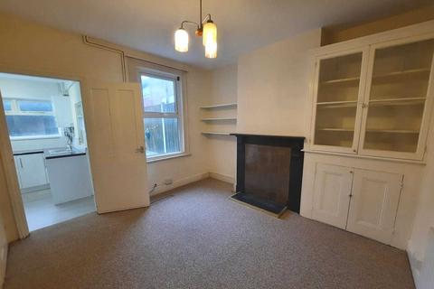 2 bedroom terraced house for sale, Federation Road, London SE2