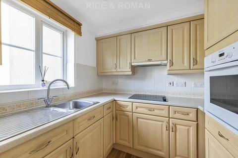 1 bedroom retirement property for sale, Pegasus Court, Egham TW20