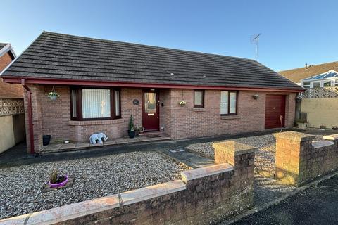 2 bedroom bungalow for sale, Gateholm Avenue, Milford Haven, Pembrokeshire, SA73