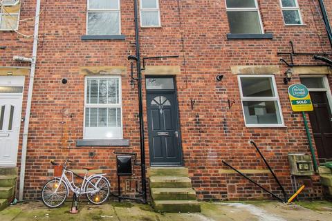 4 bedroom terraced house for sale, Thornes Road, Wakefield WF2