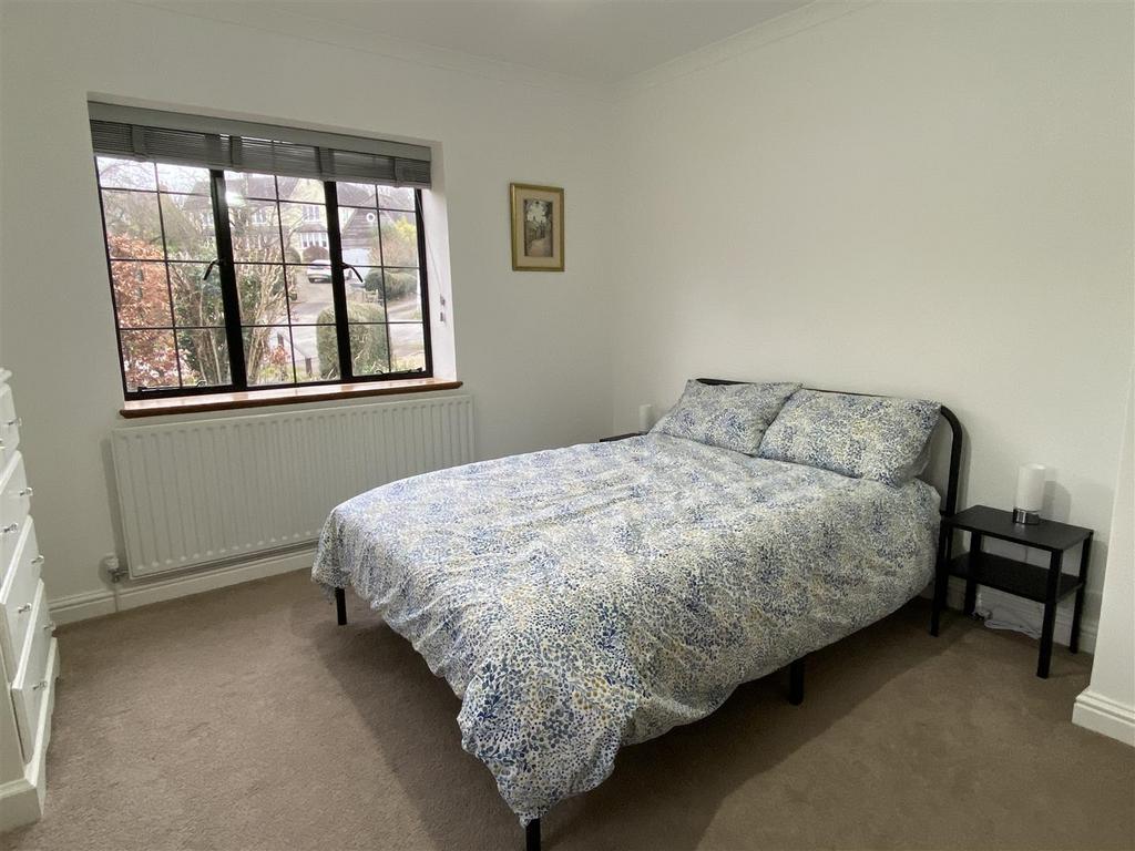 Bedroom 2.JPG