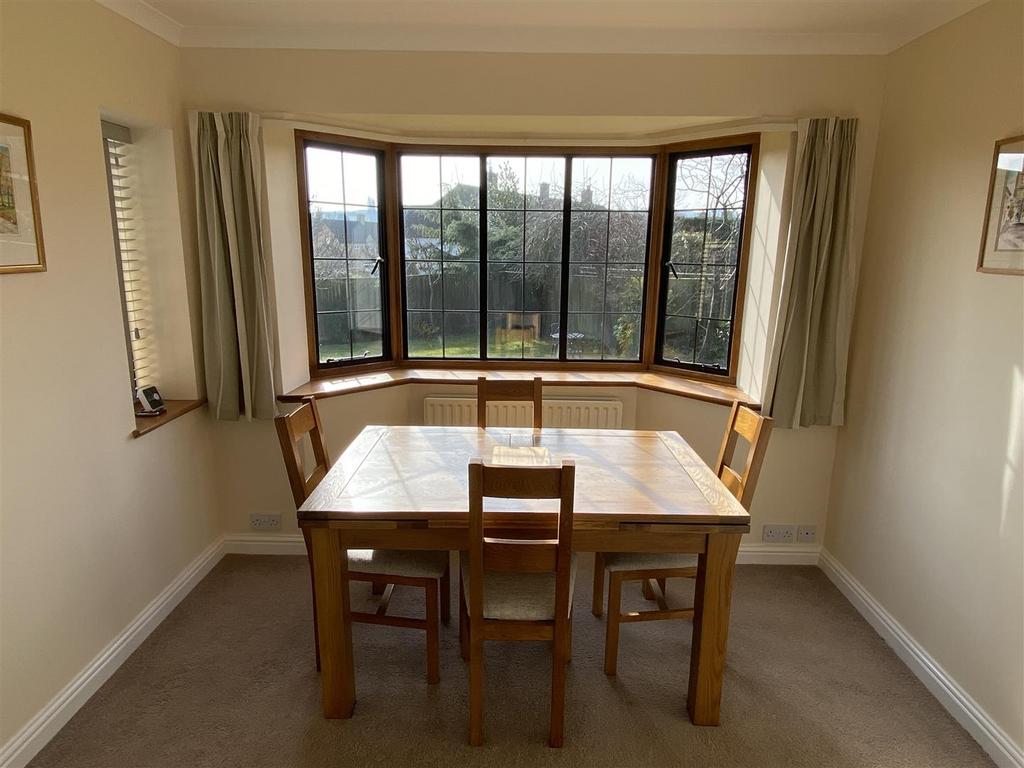 Dining Room.JPG
