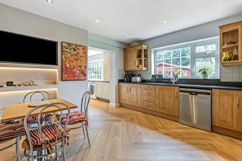 6 bedroom detached house for sale, Barn Close, Farnham Common, Buckinghamshire, SL2