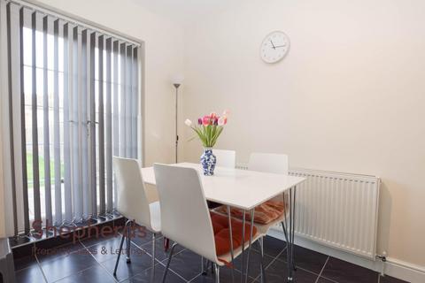 55 Hillview Gardens, Cheshunt, Waltham Cross, EN8 0PB