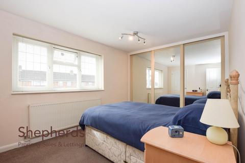 55 Hillview Gardens, Cheshunt, Waltham Cross, EN8 0PB