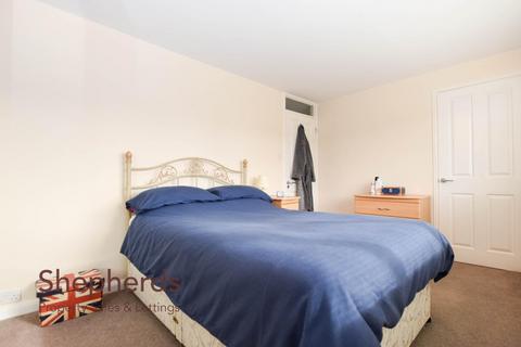 55 Hillview Gardens, Cheshunt, Waltham Cross, EN8 0PB