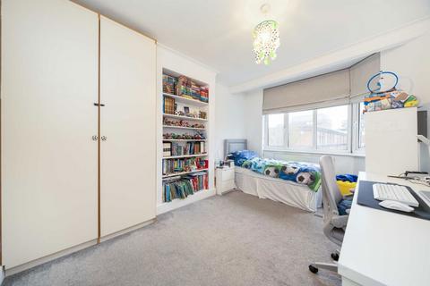 38 Sunningfields Road, London, NW4 4RL