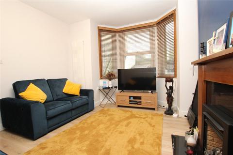 2 bedroom maisonette for sale, Griffin Road, London, SE18