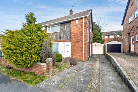 3 bedroom semi-detached house for sale, Chatsworth Crescent, Pudsey, Leeds, West Yorkshire