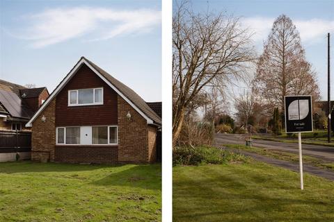 4 bedroom detached house for sale, Barn Meadow Lane, Great Bookham, Leatherhead