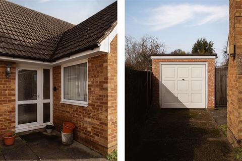 4 bedroom detached house for sale, Barn Meadow Lane, Great Bookham, Leatherhead