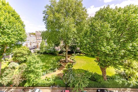 1 bedroom flat to rent, Earls Court Square, Earls Court, London, SW5