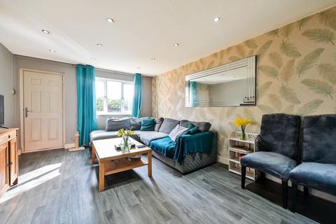 1 bedroom maisonette for sale, Hallington Close, Woking, GU21