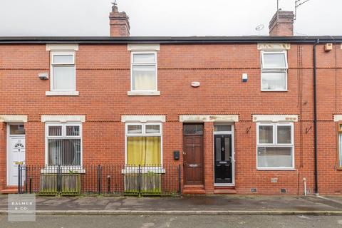 2 bedroom terraced house to rent, Wythburn Street, Salford M6