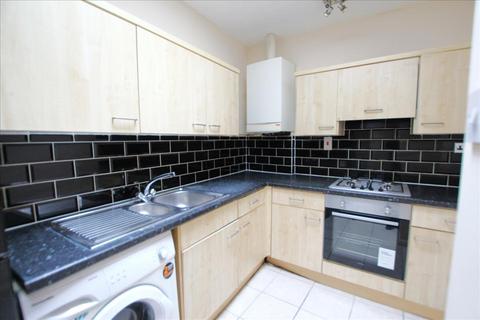 Studio to rent, Courtenay Mews, Walthamstow, London, E17