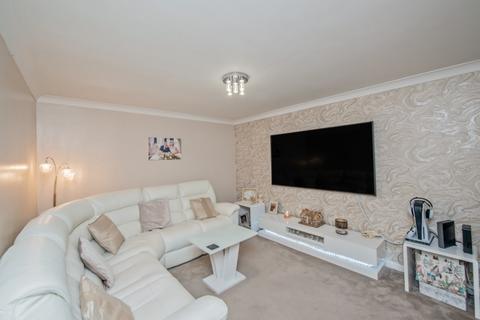 4 bedroom detached house for sale, Thornleigh Drive, Liversedge, West Yorkshire, WF15