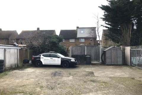 Land for sale, Land to the Rear and Side of 139 Westbury Road, Southend-on-Sea, Essex, SS2 4DL