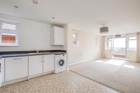 2 bedroom apartment for sale, Sheridan Court, High Wycombe HP12