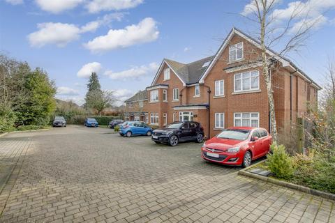 2 bedroom apartment for sale, Sheridan Court, High Wycombe HP12