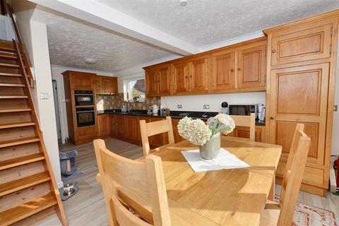 5 bedroom detached house for sale, Chapel Road, Southrepps, Norwich