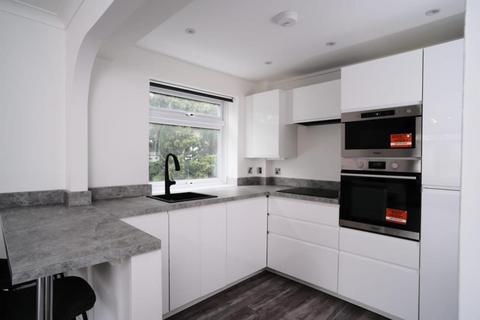 2 bedroom apartment to rent, 55 Grand Drive, London SW20