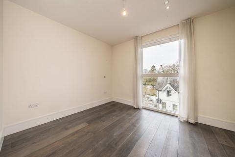 1 bedroom flat to rent, Petersham Road, Richmond TW10