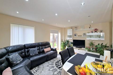 3 bedroom semi-detached house for sale, Colburn Way, Grays RM16