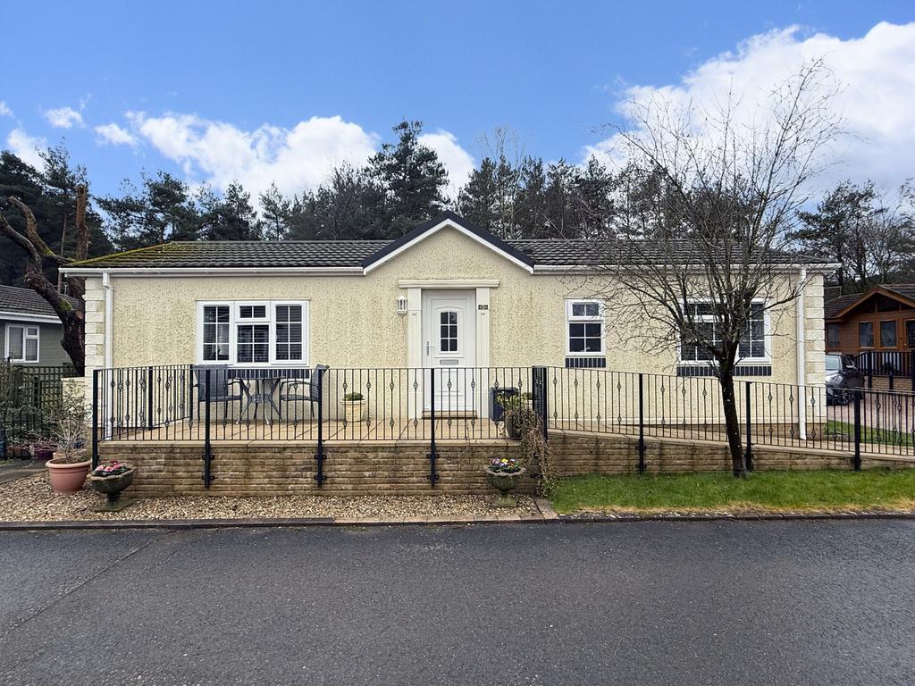 Front Photo (2).jpeg