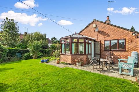 2 bedroom detached bungalow to rent, Bott Road, Coventry, CV5