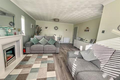 2 bedroom bungalow for sale, Marina View, Hebburn