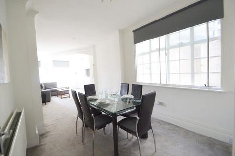 2 bedroom flat to rent, STUNNING TWO BED IN GORGEOUS REGENTS PARK