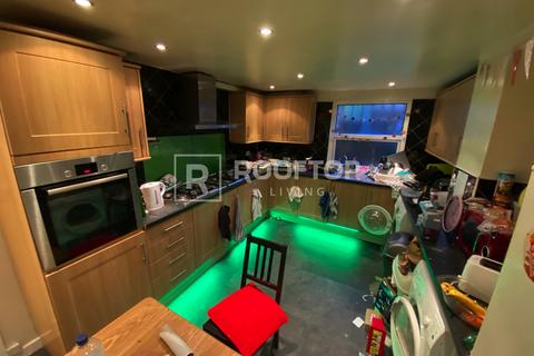 7 bedroom house to rent, Chestnut Avenue, Leeds LS6