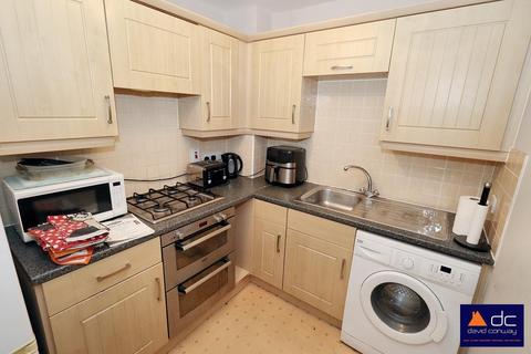 1 bedroom flat for sale, Welford House, Waxlow Way, Northolt, UB5 6FW