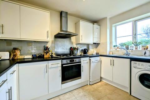 2 bedroom flat for sale, Chase Road, Bordon GU35