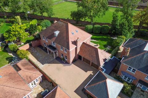 6 bedroom detached house for sale, Murray Park, Newmarket CB8