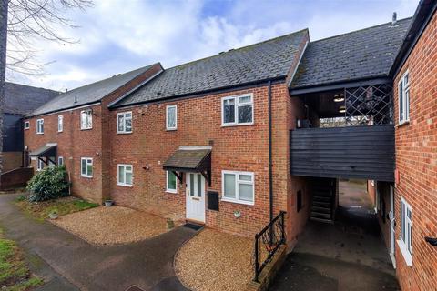 2 bedroom flat for sale, Rowley Mead, Thornwood