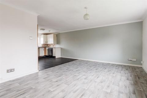 2 bedroom flat for sale, Rowley Mead, Thornwood