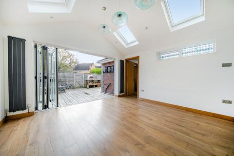 4 bedroom end of terrace house for sale, John Bunyan Close, Whiteley, Fareham, Hampshire, PO15