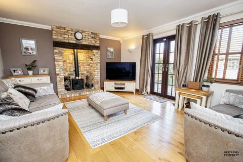 4 bedroom detached house for sale, Walnut Tree Walk, Wimblington, PE15