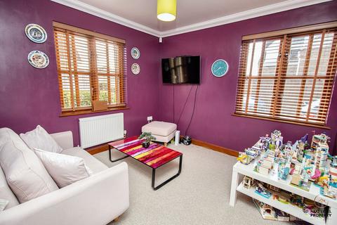 4 bedroom detached house for sale, Walnut Tree Walk, Wimblington, PE15