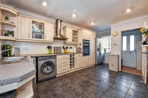 3 bedroom terraced house for sale, Suffolk Road, Andover