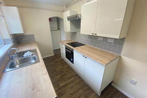 2 bedroom terraced house to rent, Franchise Street, Wednesbury WS10