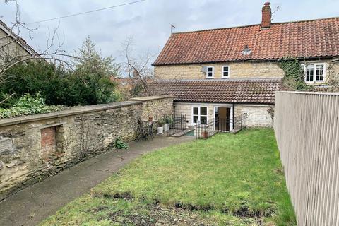 2 bedroom end of terrace house for sale, Willowgate, Pickering