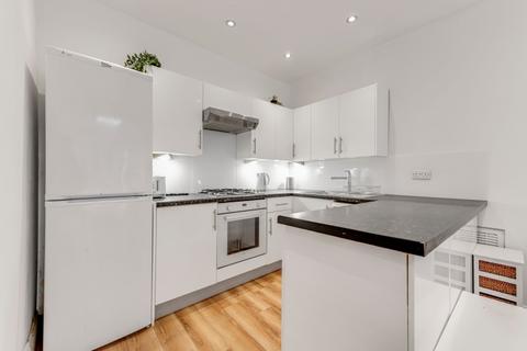 3 bedroom flat to rent, Birchington Road London NW6