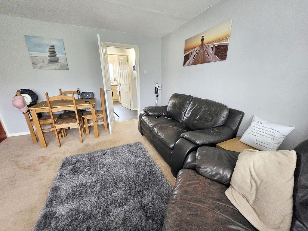 Living Room - measured into bay
