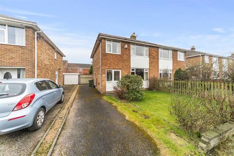 3 bedroom semi-detached house for sale, Lincs Wold, Liversedge WF15