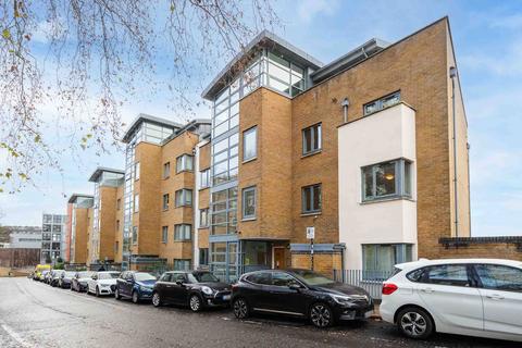 2 bedroom flat to rent, Regents Park Road, Chalk Farm, London, NW1