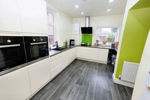 6 bedroom semi-detached house for sale, Barton Road, Eccles, M30