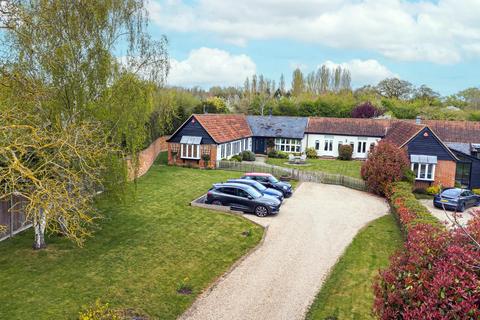 3, Manor Barns Brook Street, Little Dunmow, Dunmow, CM6 3HU